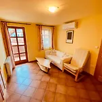 Sommer Panzio Nocleg ze śniadaniem Balatonföldvár