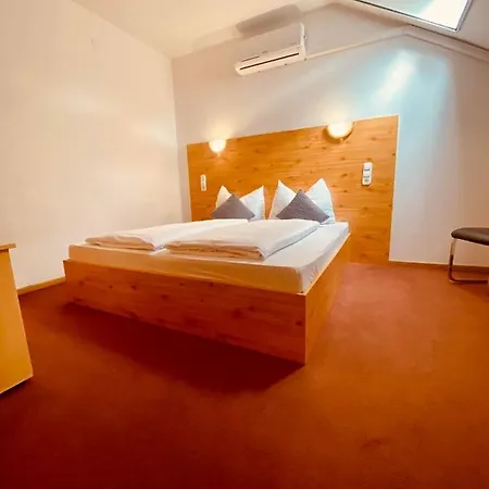 Sommer Panzio Bed & Breakfast 3*