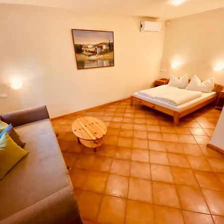 Sommer Panzió 2*