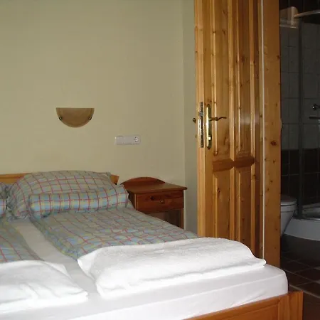 Sommer Panzio Bed & Breakfast