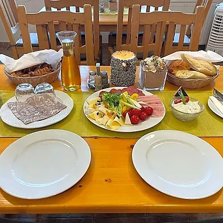 Sommer Panzio Balatonföldvár