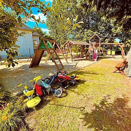 Bed & Breakfast Sommer Panzio Balatonföldvár