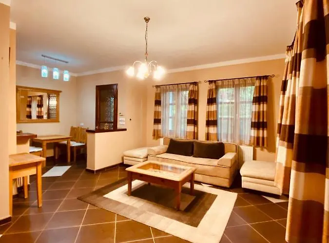 Sommer Panzio Bed & Breakfast 3*