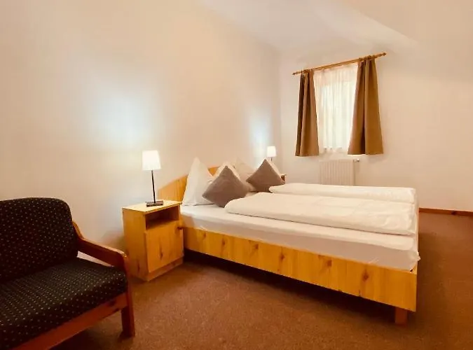 Sommer Panzio Bed & Breakfast 3*