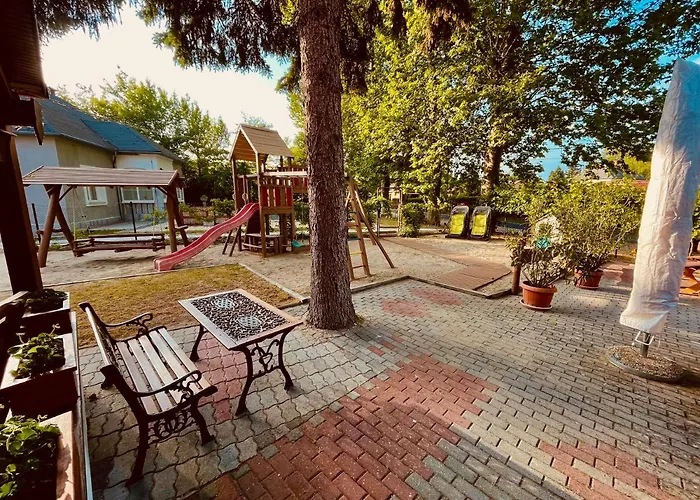 Sommer Panzio Balatonföldvár