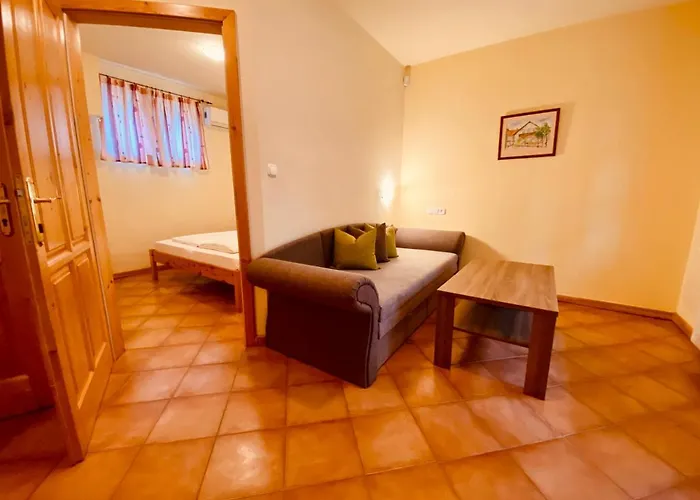 Bed & Breakfast Sommer Panzio